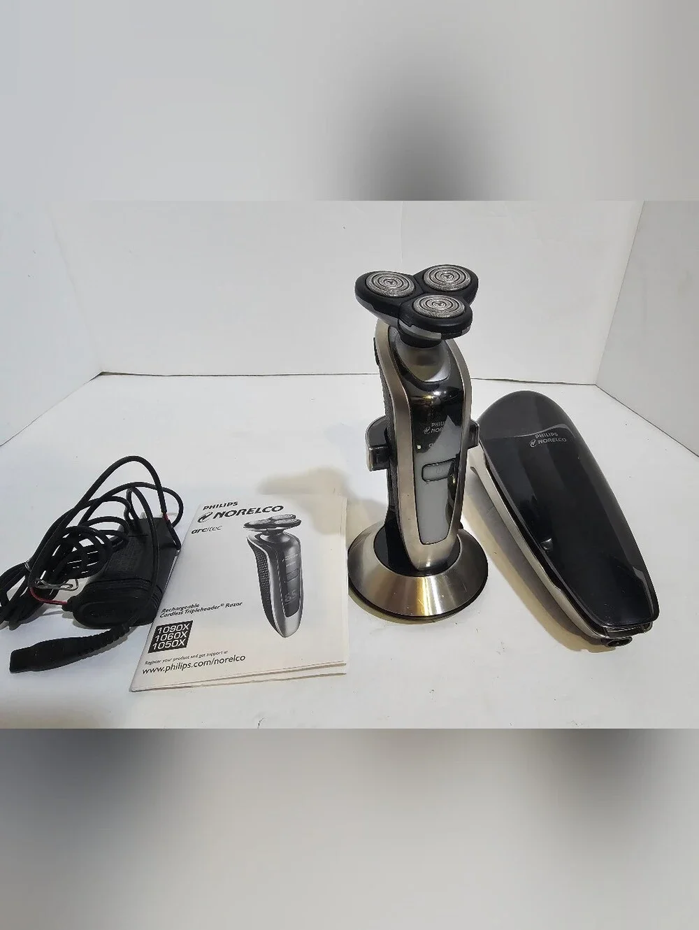 Philips Norelco Arcitec 1060X Rechargeable Cordless Trimmer Shaver Razor
